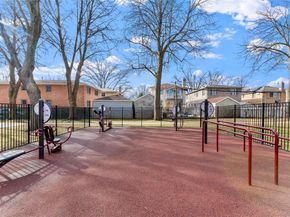 255-25 61st Avenue 3881, Little Neck NY 11362