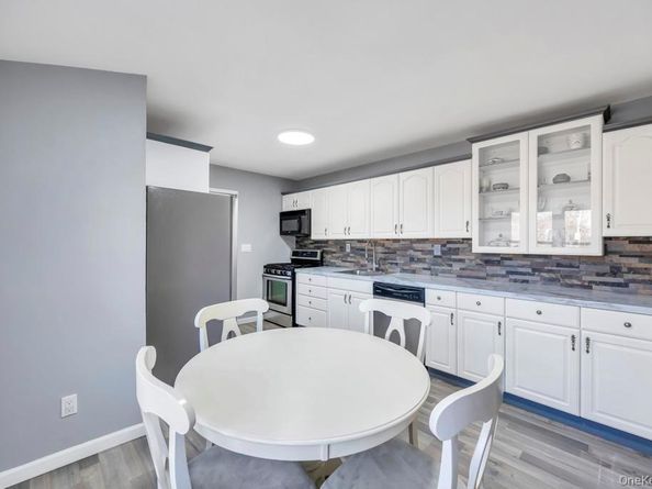 10 Westwind Drive, Bohemia NY 11716