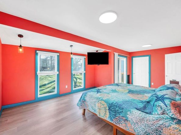 10 Westwind Drive, Bohemia NY 11716