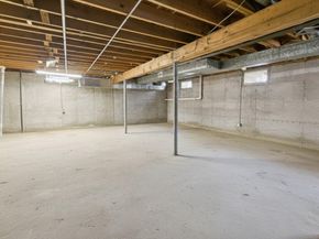 10 Westwind Drive, Bohemia NY 11716