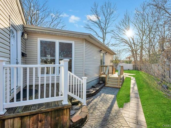10 Westwind Drive, Bohemia NY 11716