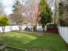 79 S Evergreen Drive, Selden NY 11784