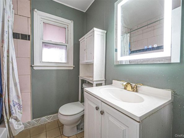 3 Poplar Road, Amityville NY 11701