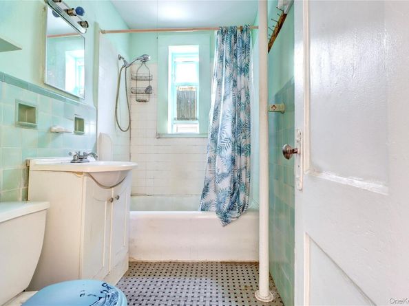 8801 107th Street, Woodhaven NY 11418