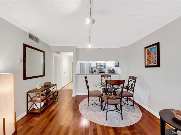 4 Martine Avenue 502, White Plains NY 10606