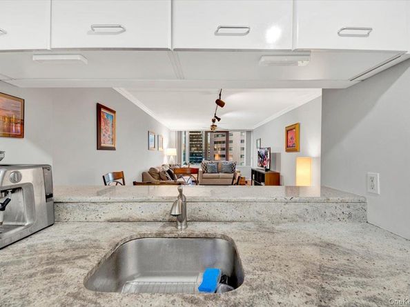 4 Martine Avenue 502, White Plains NY 10606