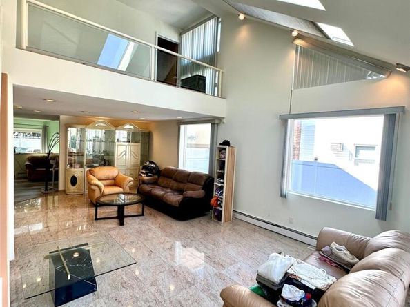 1027 Windermere Road, Franklin Square NY 11010