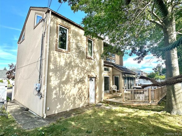 1027 Windermere Road, Franklin Square NY 11010