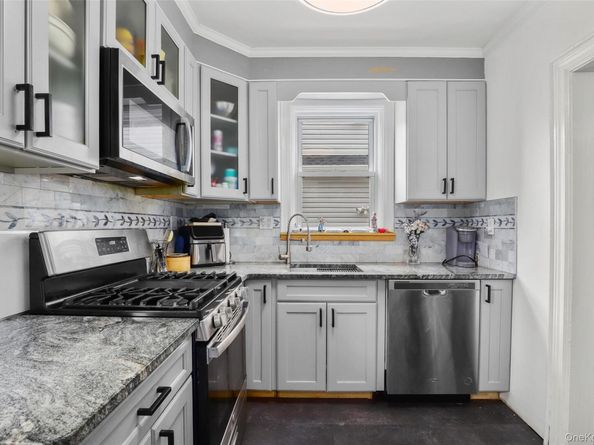 3215 Randall Avenue, Bronx NY 10465