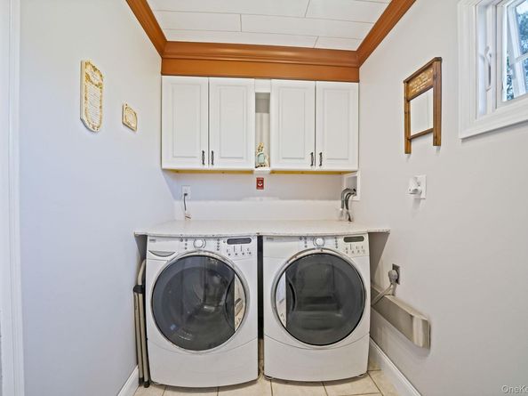 10 Munson Street, Medford NY 11763