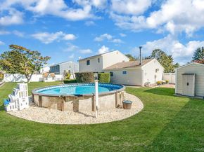 10 Munson Street, Medford NY 11763