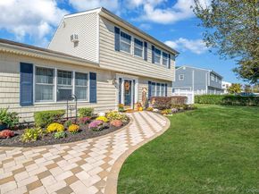 10 Munson Street, Medford NY 11763
