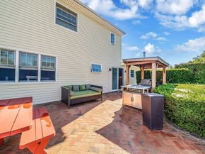 10 Munson Street, Medford NY 11763