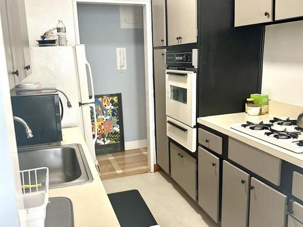 89-15 PARSONS Boulevard 9H, Jamaica Hills NY 11432