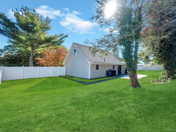 382 Boyle Road, Selden NY 11784