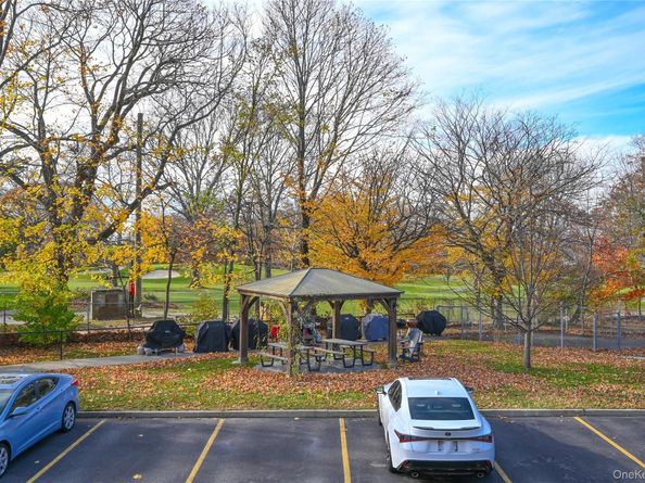 245-12 62 Avenue G/3 Lower, Douglaston NY 11362