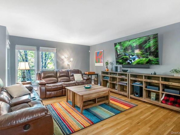 112 Woods Brooke Circle, Ossining NY 10562