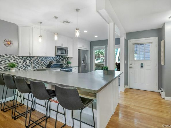 112 Woods Brooke Circle, Ossining NY 10562