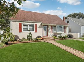 103 Gilroy Avenue, Uniondale NY 11553