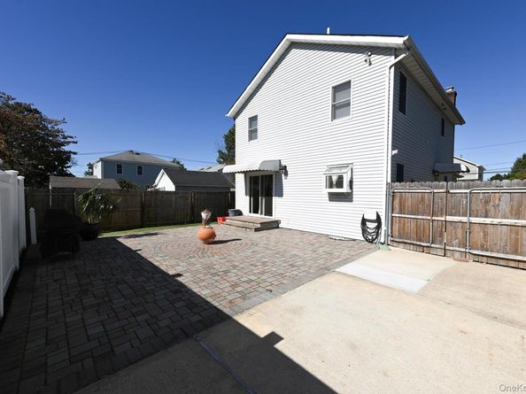 516 Washington Avenue, West Hempstead NY 11552