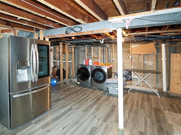 132 Bethel Road, Albertson NY 11507