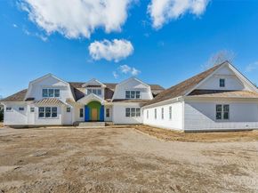 5 Michaels Way, Westhampton Beach NY 11978