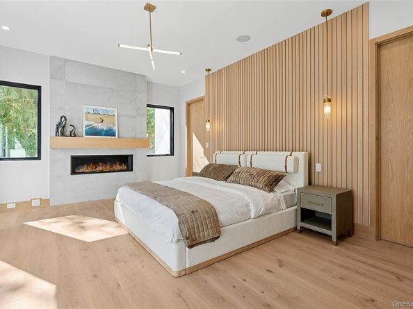 35 Springwood Way, East Hampton NY 11937