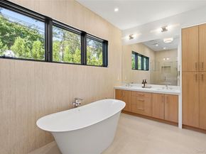 35 Springwood Way, East Hampton NY 11937