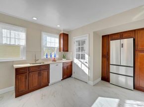 15 Jackson Avenue, White Plains NY 10606