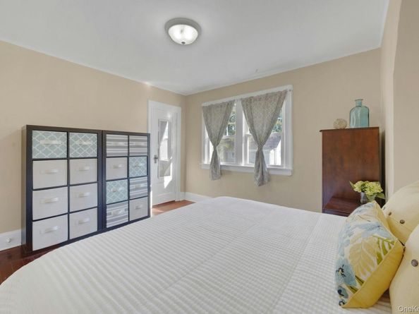 15 Jackson Avenue, White Plains NY 10606