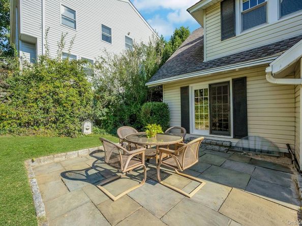 15 Jackson Avenue, White Plains NY 10606