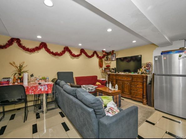 140-49 69th Road, Kew Garden Hills NY 11367