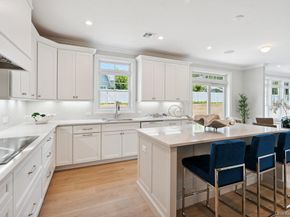 46 Plainview Road, Woodbury NY 11797