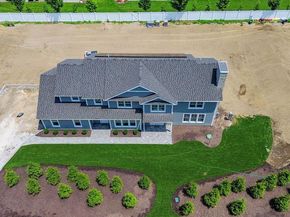 46 Plainview Road, Woodbury NY 11797