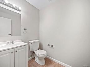 418 S 7th Avenue, Mount Vernon NY 10550