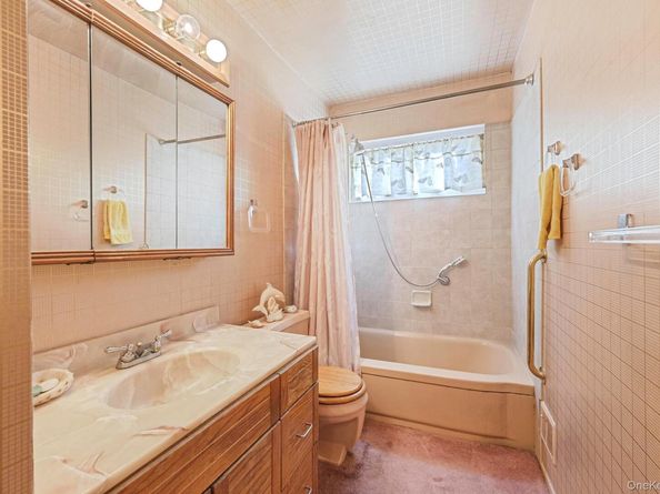 236 New York Avenue, Bay Shore NY 11706