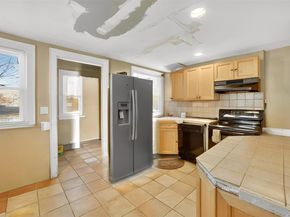 17 Mount Joy Place, New Rochelle NY 10801