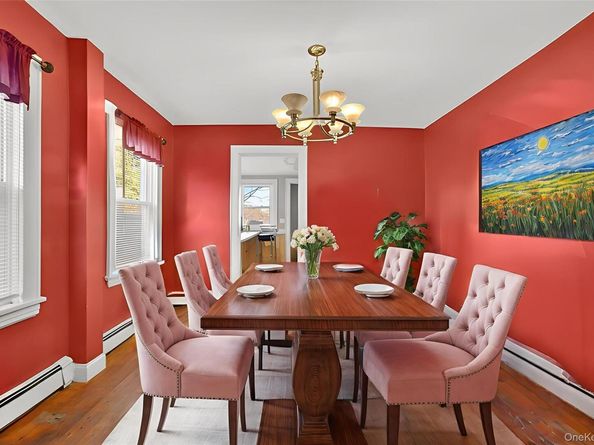 17 Mount Joy Place, New Rochelle NY 10801