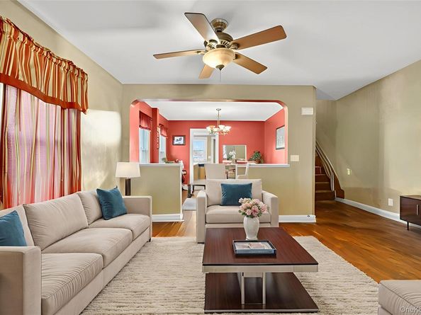 17 Mount Joy Place, New Rochelle NY 10801