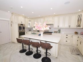 110 82ND Avenue, Kew Gardens NY 11415