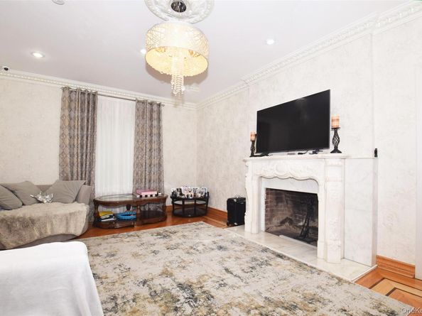 110 82ND Avenue, Kew Gardens NY 11415