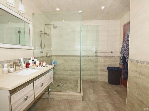 110 82ND Avenue, Kew Gardens NY 11415