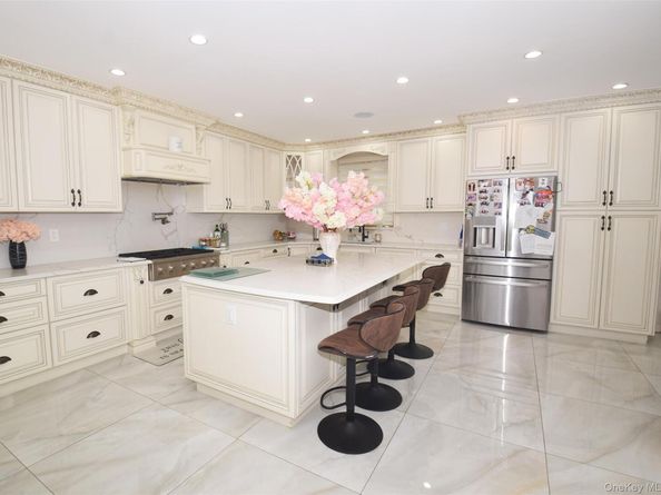 110 82ND Avenue, Kew Gardens NY 11415