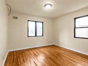 7653 268th Street, Glen Oaks NY 11040