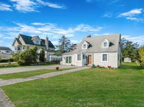 404 Vanderbilt Boulevard, Oakdale NY 11769