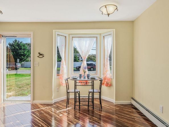 404 Vanderbilt Boulevard, Oakdale NY 11769