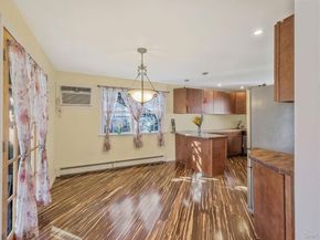 404 Vanderbilt Boulevard, Oakdale NY 11769