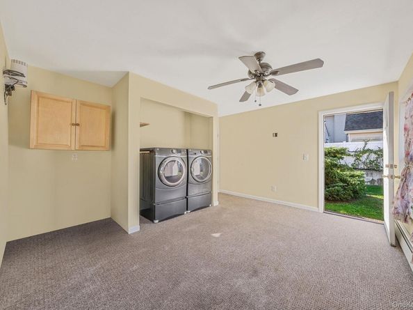 404 Vanderbilt Boulevard, Oakdale NY 11769
