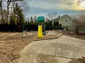 314 River Road, Shirley NY 11967