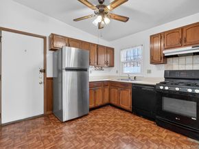 895 E 172nd Street, Bronx NY 10460